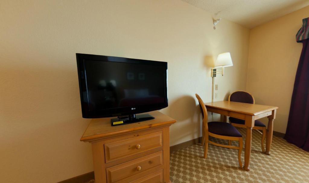 Americinn By Wyndham, Galesburg, Il Phòng bức ảnh