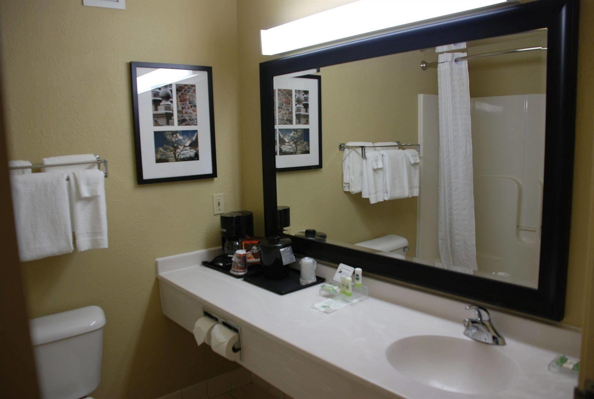 Americinn By Wyndham, Galesburg, Il Ngoại thất bức ảnh
